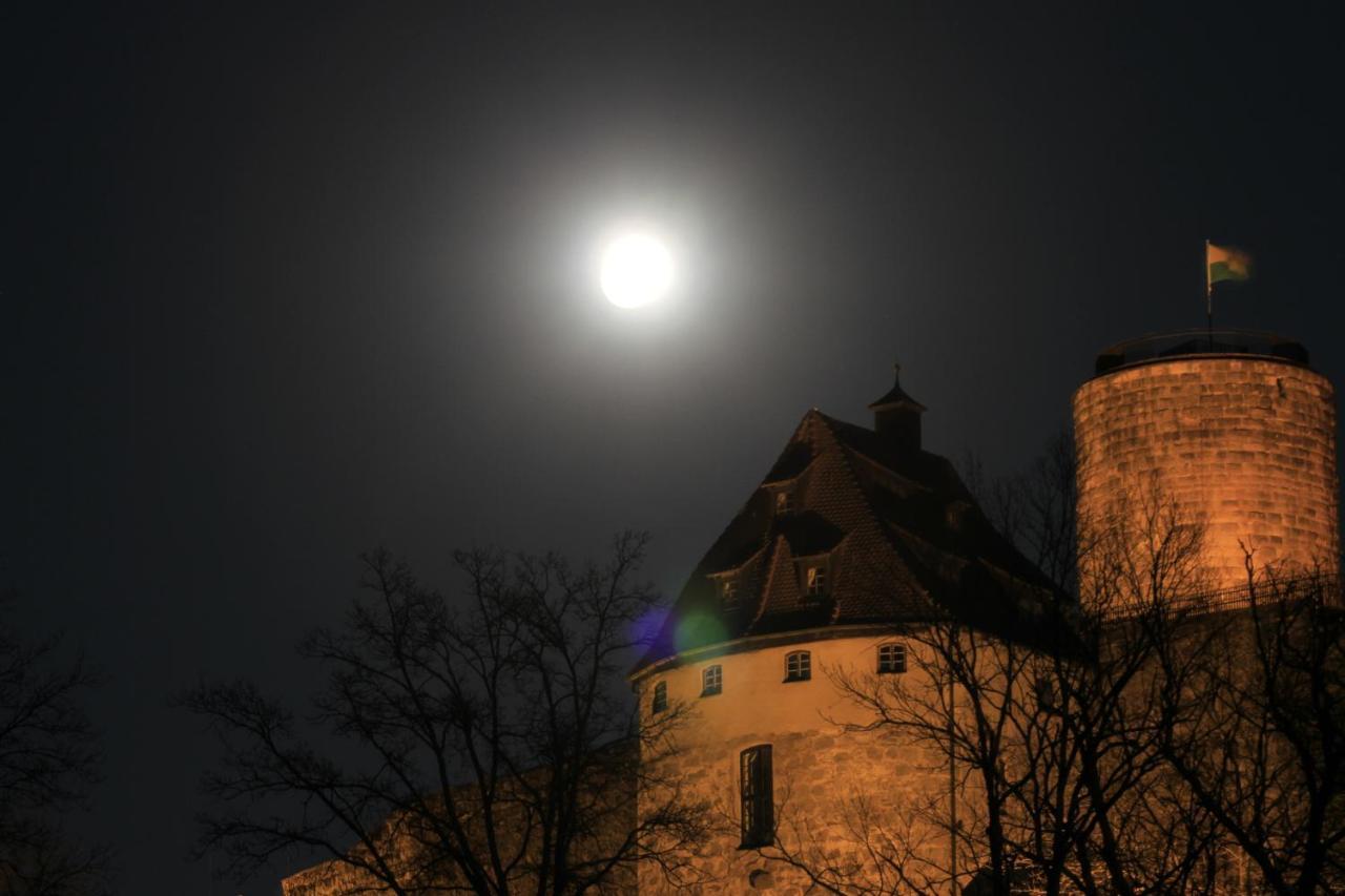 Apartment Mit Burgblick Im Gruenen, Familie Held Burgthann 外观 照片