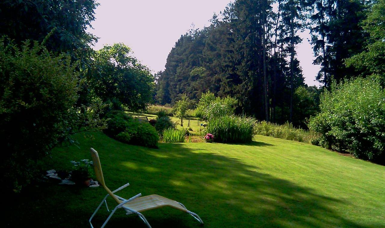 Apartment Mit Burgblick Im Gruenen, Familie Held Burgthann 外观 照片